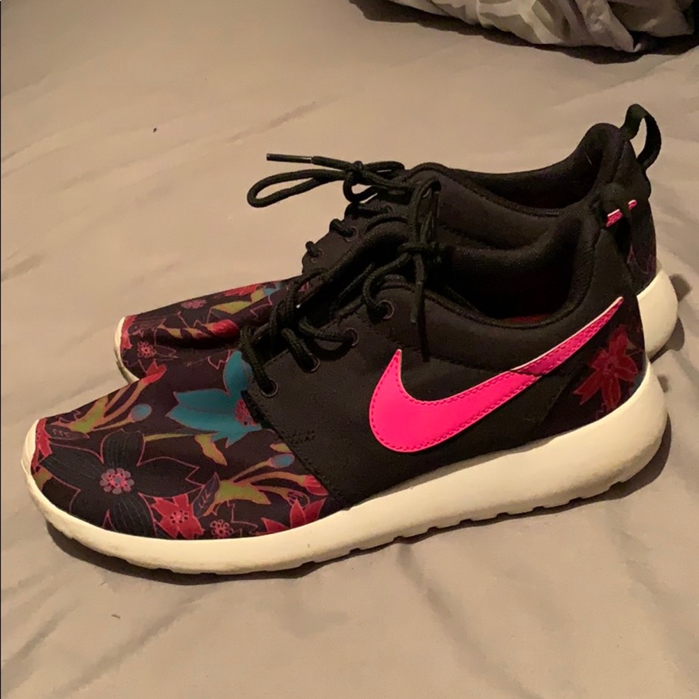 Nike’s Roshes